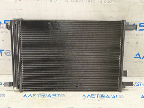 Radiatorul de aer condiționat al condensatorului VW Jetta 19- nou, neoriginal EUROREPAR.