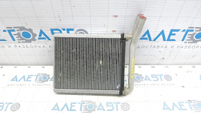 Radiatorul de incalzire pentru Toyota Prius 30 10-15 este stricat