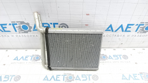 Radiatorul de incalzire pentru Toyota Prius 30 10-15 este stricat