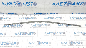 Molura bara fata inferioara centrala Mercedes W213 E 300/350/400/450 17-20 croma, lipsa fragment, elemente de fixare rupte, zgarieturi