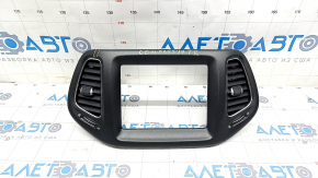 Deflector central pentru conducta de aer al planșei de bord Jeep Compass 17- negru, sub 8,4 inchi, fisurat, suport rupt