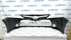 Бампер передний голый Toyota Camry v70 18-20 LE\XLE без парктроников, графит, прижат, царапины, сломаны крепления, надорван