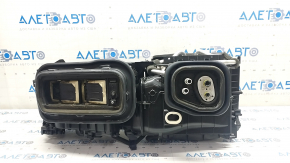 Radiatoarele pentru Volvo XC90 16-18 cu 2 zone.