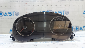 Щиток приборов VW Jetta 11-18 USA 2.5 царапины