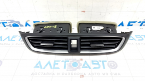 Deflector central pentru conducte de aer torpilă Honda CRV 17-19 asamblat, cu turnare cromată