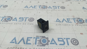 Hub USB, AUX Nissan Sentra 13-19