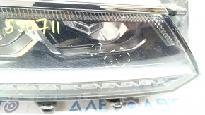 Far fata dreapta VW Passat b8 16-19 USA Ansamblu LED, nisip, zgarieturi, aschii pe sticla