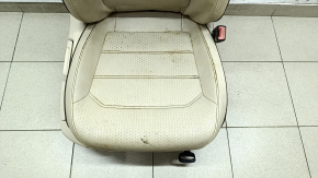 Scaun pasager VW Passat b8 16-19 SUA fara airbag, mecanic, incalzit, piele bej, cusaturi bej, curatabil uscat, buton de reglare tetiera rupt