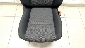 Scaun pasager Nissan Rogue Sport 17- fără airbag, mecanic, pânză, negru cu inserție gri