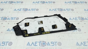 Capacul consolei centrale, lateral dreapta Chevrolet Volt 16 - spate, negru, zgarieturi