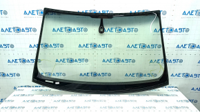 Лобовое стекло Audi A4 B8 08-12 под датчик дождя, скол