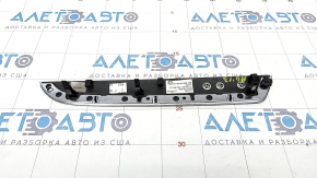 Накладка передней панели в торпедо Audi A4 B8 08-16 темное дерево, структура, quattro
