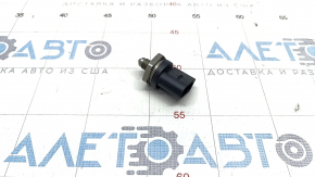 Senzor presiune combustibil Audi A4 B8 08-16 2.0T pe conducta de combustibil