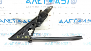 Уплотнитель стекла передний правый BMW 4 F32/33-20 14-20 кабрио, Coupe