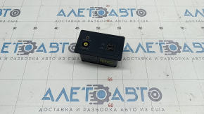 USB Hub, AUX Infiniti Q50 14- царапины