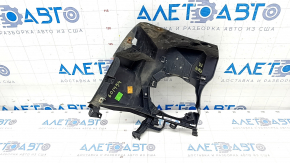 Suportul de montare a farului din față dreapta BMW 4 F32/33/36 14-20 are o fisură în fixare