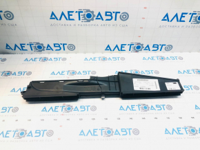 Partea inferioară admisie de aer a VW Jetta 19 - nou original OEM