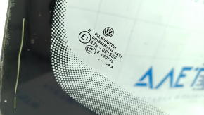 Лобовое стекло VW Tiguan 09-18 воздух по кромке, потерто