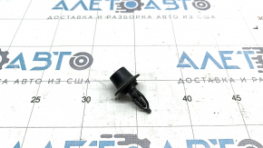 Отбойник капота правый Toyota Camry v55 15-17 usa, на кузове