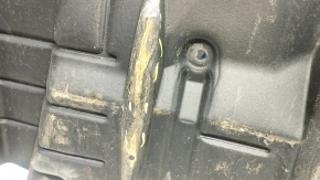Защита двигателя правая Toyota Camry v55 15-17 usa потерта, прижата, надорвана