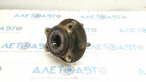 Butuc fata dreapta Mazda 3 19-