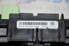 Блок предохранителей подкапотный VW Jetta 11-18 USA