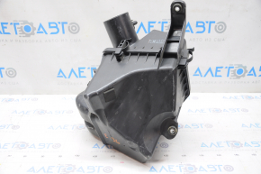 Corpul filtrului de aer pentru Lexus GS350 07-11, complet asamblat.