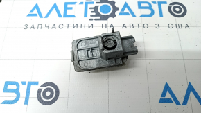Личинка замка двери передней левой Chrysler Pacifica 17-26