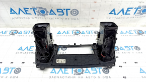 Deflectorul de aer al conductei de aer din panoul frontal central Mercedes GLS-class X166 13-15