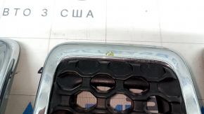 Решетка радиатора grill Jeep Cherokee KL 19-23 рест хром комплект 7шт, тычки на хроме