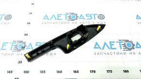 Накладка управления стеклоподъемником задним левым Lexus CT200h 11-17 черная