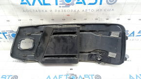 Capacul drept al PTF-ului Audi Q7 16-19 pentru senzorul de parcare, crom