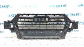 Ansamblu grila radiator Audi Q7 16-19 gri, pentru senzori parcare, nisip, aschii, zgarieturi