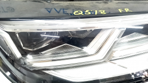 Фара передняя правая в сборе Audi Q5 80A 18-20 LED, песок