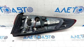 Фонарь внешний крыло левый Ford Fusion mk5 17-20 отсутствует фрагмент, царапины
