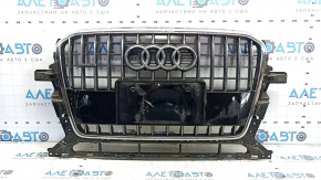 Решетка радиатора grill Audi Q5 8R 13-17 рест, под парктроники, глянец, хром, песок, царапины