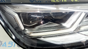 Ansamblu far dreapta Audi Q5 80A 18-20 LED, nisip, zgarietura