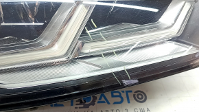 Ansamblu far dreapta Audi Q5 80A 18-20 LED, nisip, zgarietura