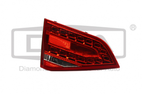 Lampa interioară pentru portbagaj stânga Audi A4 B8 08-12 pre-restilizare, sedan, cu LED-uri, nou, neoriginal.