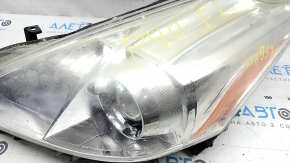 Far stanga fata Toyota Prius V 12-14 gol, dorest, halogen, nisip, pentru lustruire