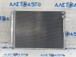 Radiatorul de aer condiționat al condensatorului VW Passat b8 16-19 SUA 2.0T nou aftermarket