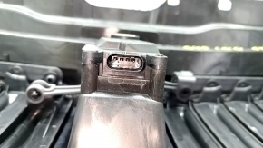 Решетка радиатора grill в сборе BMW 5 G30 17-22 M550iX M Sport, с жалюзи дефлектором радиатора, Cerium Grey, песок