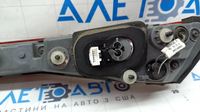 Capac interior portbagaj central Hyundai Elantra 21-23 halogen cu buton fără cheie, zgârieturi