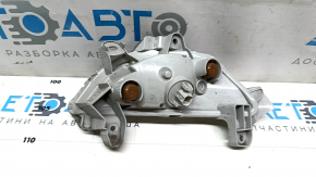 Поворотник правый Mazda 3 14-16 BM дорест, контакт с водой