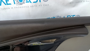 Обшивка двери карточка передняя левая Chevrolet Volt 11-15 серая, с графитовой вставкой, царапины, потертости, вмятина