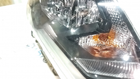 Far dreapta fata Nissan Rogue 17 - halogen gol, nisip