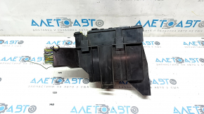 Carcasa cutiei de siguranțe sub capotă Ford Explorer 16-19 fragment lipsă