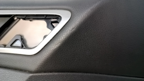 Carton pentru uși față stânga VW Golf 15 - negru cu ornamente din piele neagră, cotieră din piele, ornamente gri lucioase, zgârieturi, zgârieturi, zgârieturi, urme de curățat