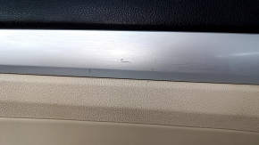Garnitură portiere față stânga VW Passat b7 12-15 bej SUA cu inserție din piele bej, cotieră din piele, turnare gri lucioasă, rupturi, zgârieturi, lovituri, zgârieturi, crepon spart