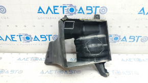 Conducta de aer a radiatorului suplimentar dreapta BMW 5 F10 14-16 s-a uscat